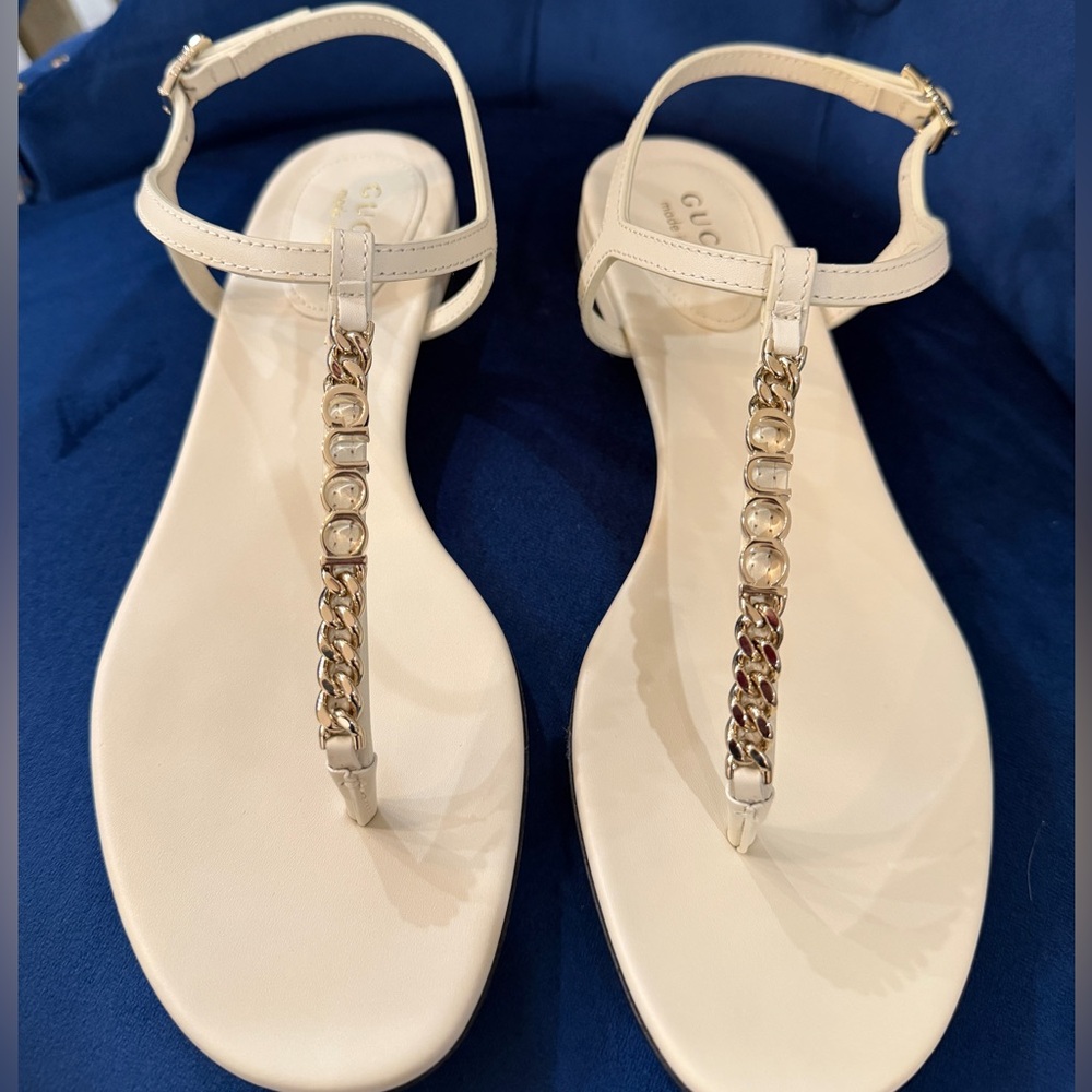 Gucci Authentic Signoria Thong Sandals NEW IN BOX